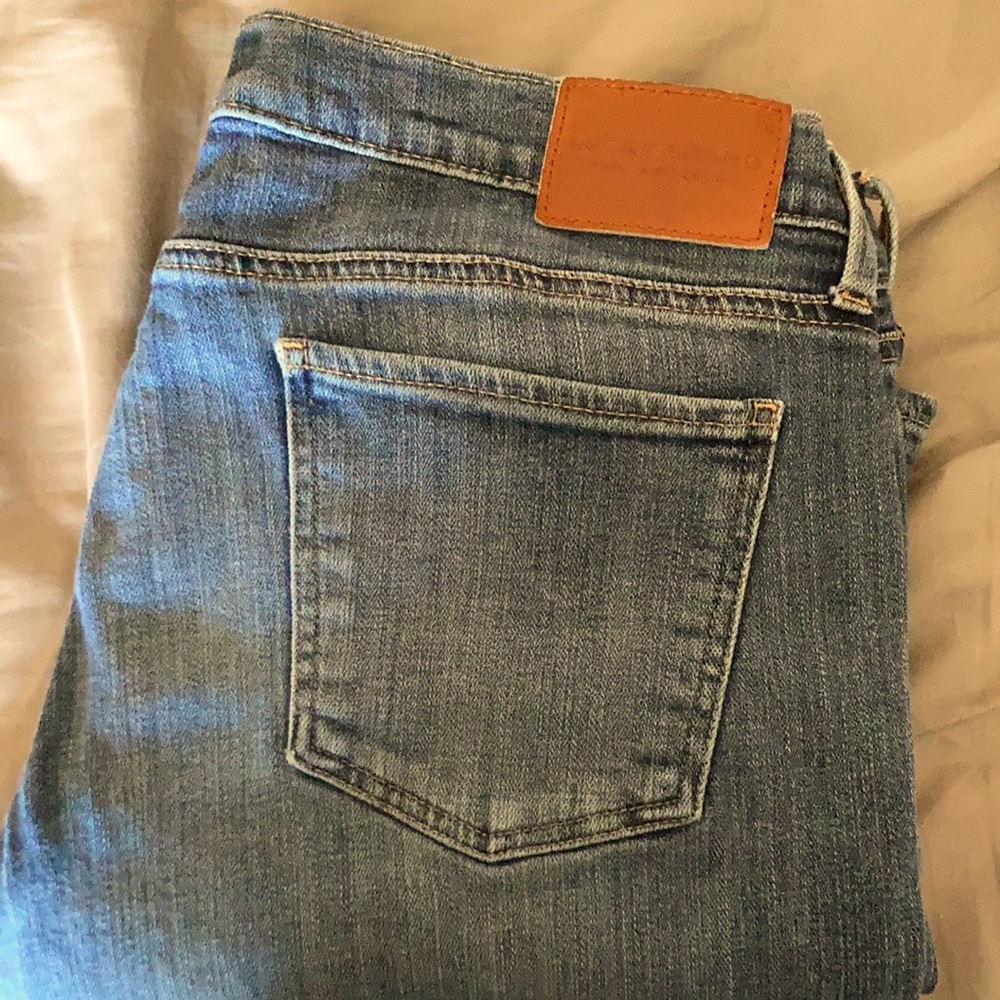 Lucky Brand Women’s Mid-Rise Straight Sweet Jeans